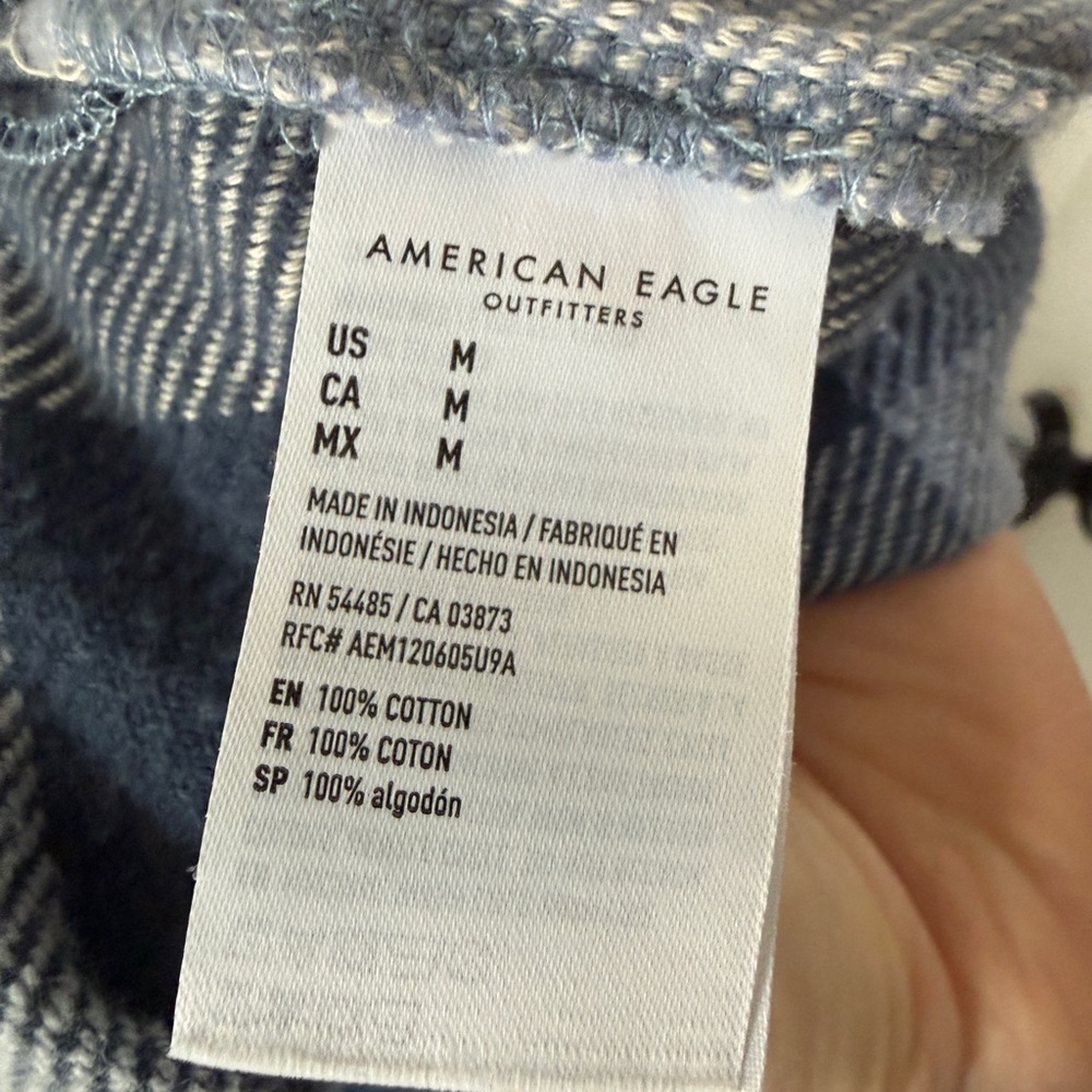 American Eagle Outfitters blue plaid flannel Button-Down Shacket - Picture 3 of 4